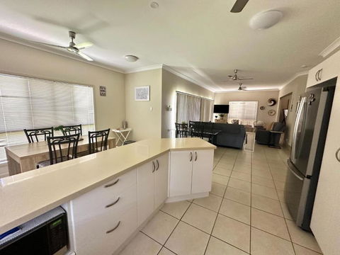 Hinchinbrook Resorts Management Pty Ltd - Holiday Great Ocean Road 1