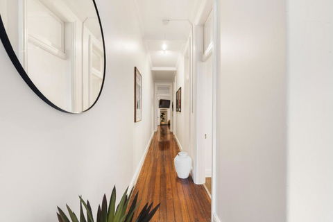 Historic Harbourside Townhouse - Holiday Great Ocean Road 2