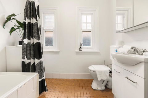 Historic Harbourside Townhouse - Holiday Great Ocean Road 3
