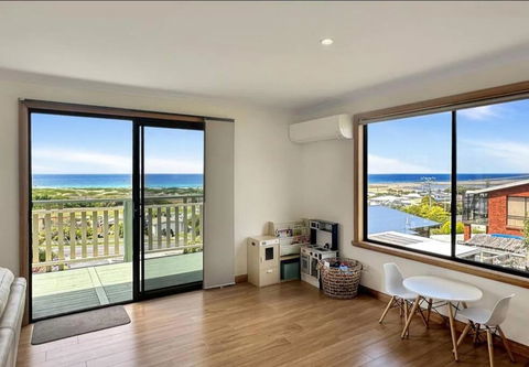 Home @ Scamander Beach - Holiday Great Ocean Road 2