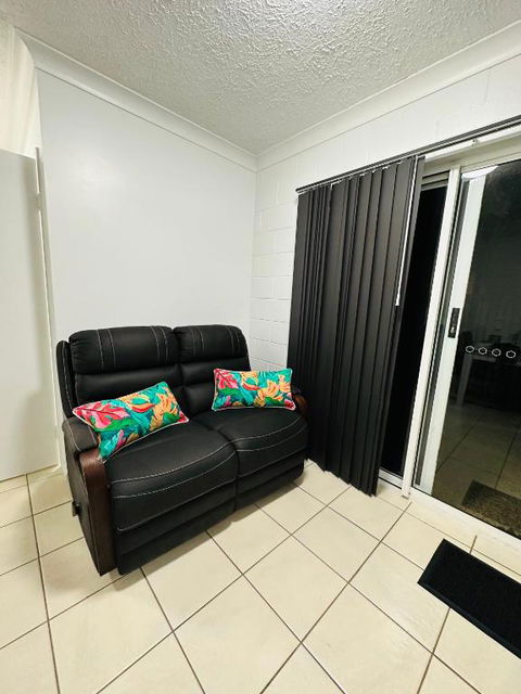 Holiday At Henry St West End, Townsville QLD 3 Night Min - Holiday Great Ocean Road 3