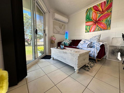 Holiday At Henry St West End, Townsville QLD 3 Night Min - Holiday Great Ocean Road 2