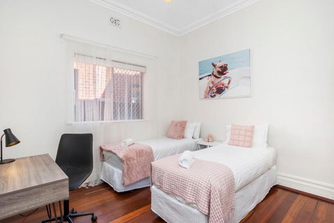 Hyde & Seek Family Stay - Sleeps 6 - Holiday Great Ocean Road 3
