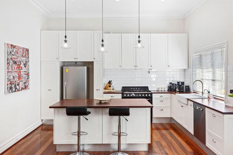 Hyde & Seek Family Stay - Sleeps 6 - Holiday Great Ocean Road 1