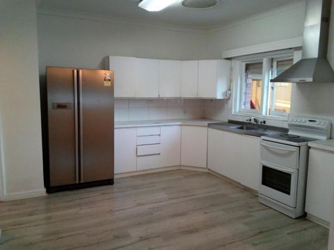 Homestay Upon Kenwick Station - Holiday Great Ocean Road 0