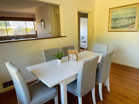 Home In Brighton - Holiday Great Ocean Road 2
