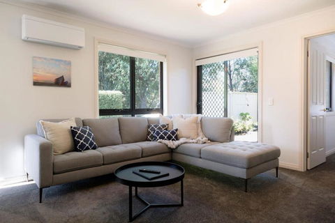Homely Unit Located Near The City With Parking And Wifi - Holiday Great Ocean Road 0