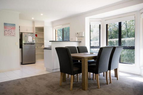 Homely Unit Located Near The City With Parking And Wifi - Holiday Great Ocean Road 2