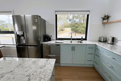 HORIZON AT BINALONG BAY With Accessability Features - Holiday Great Ocean Road 3