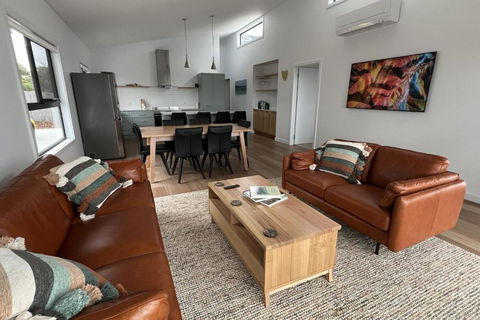 HORIZON AT BINALONG BAY With Accessability Features - Holiday Great Ocean Road 0
