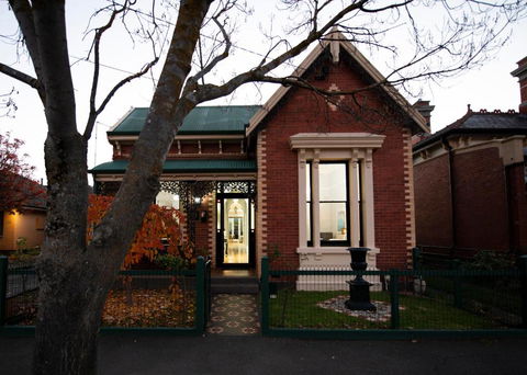 House At No. 10 - Holiday Great Ocean Road 1