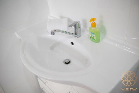Hurstville 2Br Granny Flat Near Shopping & Train - Holiday Great Ocean Road 1