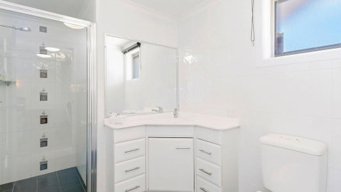 Adrift Apartments - Holiday Great Ocean Road 2
