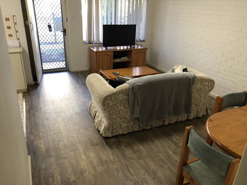 Affordable Comfortable Inglewood Apartment+Pool - Holiday Great Ocean Road 1