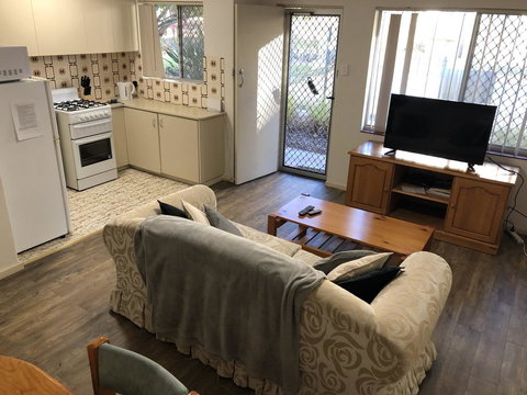 Affordable Comfortable Inglewood Apartment+Pool - Holiday Great Ocean Road 3
