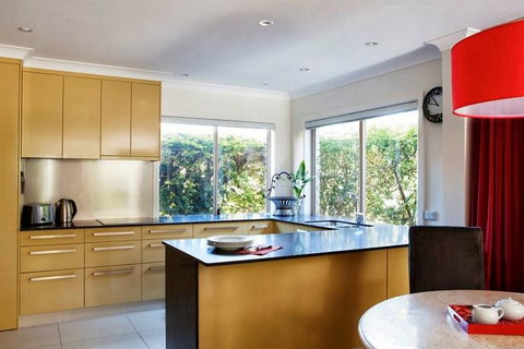 Akai Hana - Holiday Great Ocean Road 3