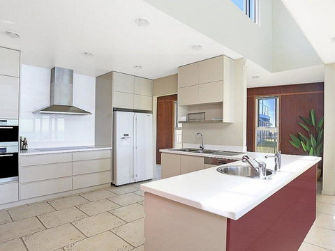 Albatross - Whale Watch From The House - Holiday Great Ocean Road 2