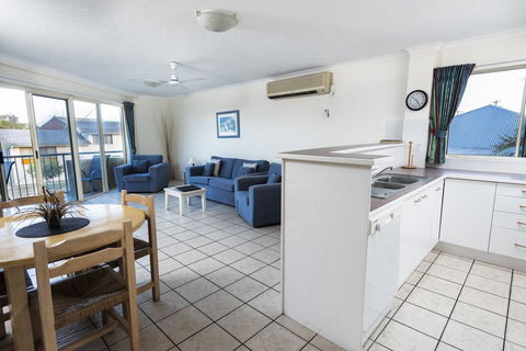 Alexander Beachfront Apartments - Holiday Great Ocean Road 3