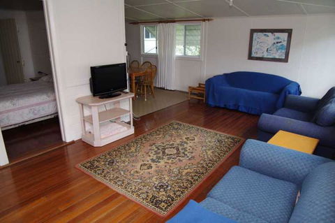Almare, 7 Gowing Street - Holiday Great Ocean Road 2