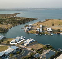 Anchored - Access to the Gippsland Lakes - Holiday Great Ocean Road