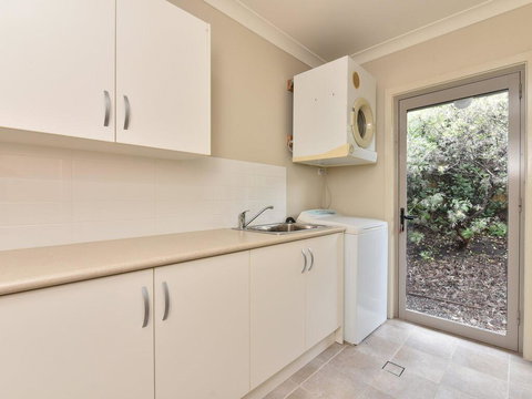 Angophora @ The Vintage - Holiday Great Ocean Road 1