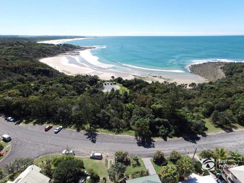 Angourie Blue 1 - Great Ocean Views - Surfing Beaches - Holiday Great Ocean Road 1