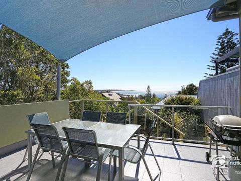 Angourie Blue 1 - Great Ocean Views - Surfing Beaches - Holiday Great Ocean Road 0