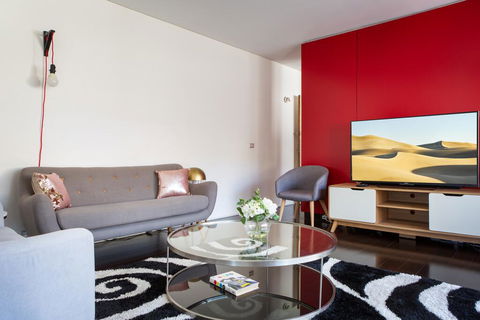 Apartment With Balcony And Parking Near Racecourse - Holiday Great Ocean Road 0