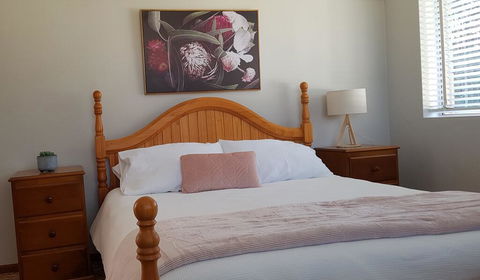 Apartment With Sweeping View Of The Bay, 2 Bedrooms, Sleeps 5 - Holiday Great Ocean Road 1