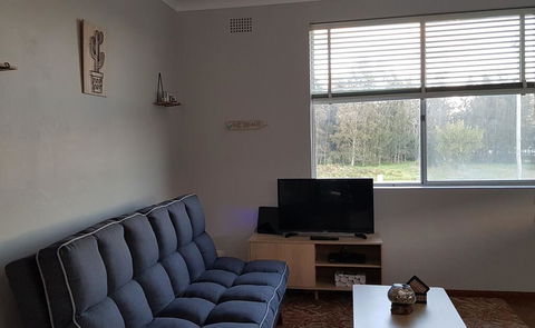 Apartment With Sweeping View Of The Bay, 2 Bedrooms, Sleeps 5 - Holiday Great Ocean Road 3