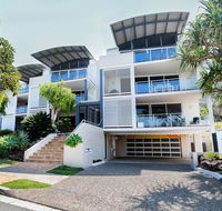Aqua Promenade Beachfront Holiday Apartments - Holiday Great Ocean Road