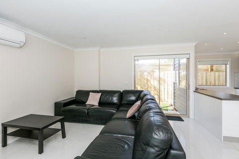 Aquilla Townhouse 6 - Holiday Great Ocean Road 3