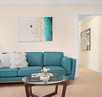 Art Deco apartment steps from harbour and beach - Holiday Great Ocean Road