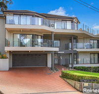 Ash Sienna - 2/49 Ash Street Terrigal - Holiday Great Ocean Road