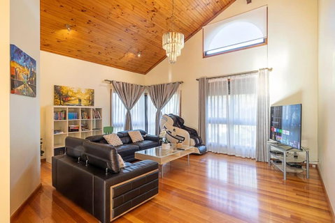 Magnificent Eltham House With Stunning View - Holiday Great Ocean Road 0