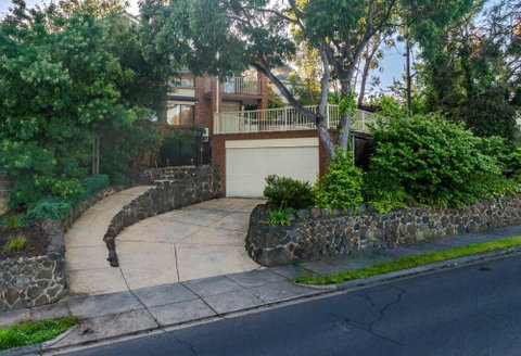 Magnificent Eltham House With Stunning View - Holiday Great Ocean Road 1
