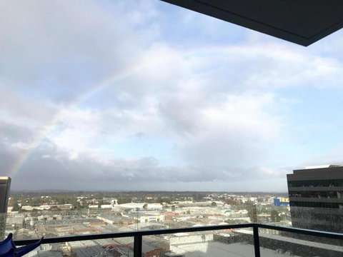 M-city Shopping Center Apartment - Executive Twin King Ensuites - Fully Equipped - Free Parking, Fast Wifi, Smart TV, Netflix, Complementary Drinks & Amenities - Clayton 3168 - Holiday Great Ocean Road 2