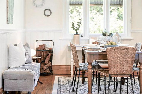 MARIGOLD COTTAGE Charming 1870s Central Daylesford Cottage - Holiday Great Ocean Road 3
