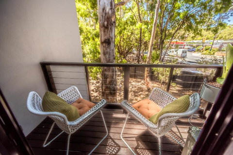 MARGARET FOREST RETREAT Apartment 129 - Located Within Margaret Forest, In The Heart Of The Town Centre Of Margaret River, Spa Apartment! - Holiday Great Ocean Road 0