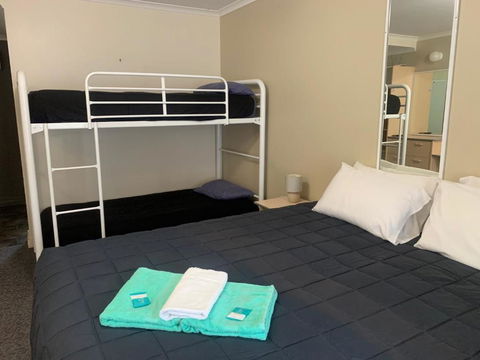 Mid Coast Motor Inn - Holiday Great Ocean Road 1