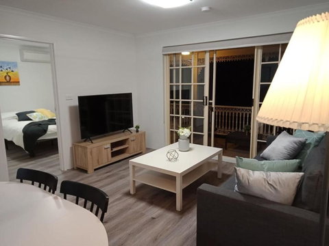 Modern 2BR Apartment With Parking - Holiday Great Ocean Road 1