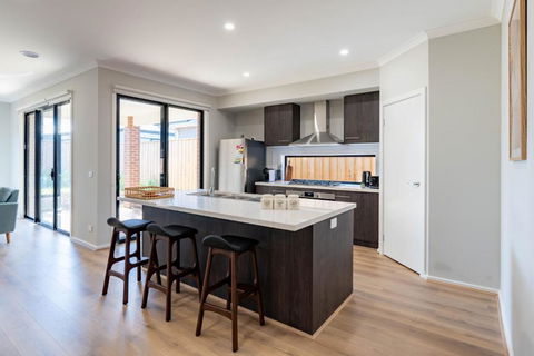 Modern 5bedrooms Clyde Home - Holiday Great Ocean Road 2