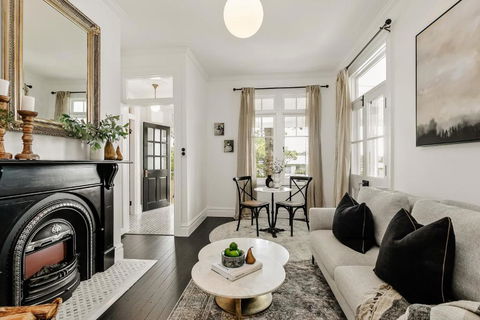 Narraweema Guesthouse - Historic Luxury BnB Retreat - Holiday Great Ocean Road 0