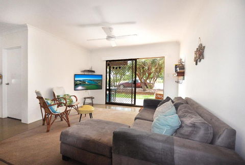 Pacific Palms 1, Unit 1, 9-11 Terrace Street Evans Head - Holiday Great Ocean Road 2