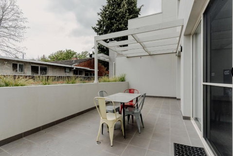 Peaceful 1-Bed Apartment Close To Lonsdale St - Holiday Great Ocean Road 3