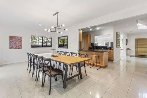 Perfectly Located 4-Bed House In Kensington - Holiday Great Ocean Road 3