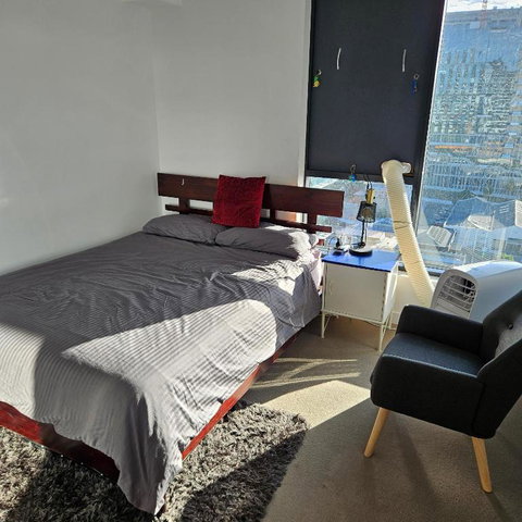 Private Bedroom & Bathroom In Shared Inner Brisbane Apartment - Holiday Great Ocean Road 3