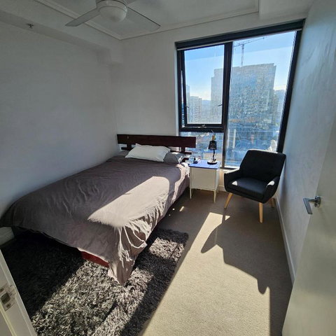Private Bedroom & Bathroom In Shared Inner Brisbane Apartment - Holiday Great Ocean Road 2