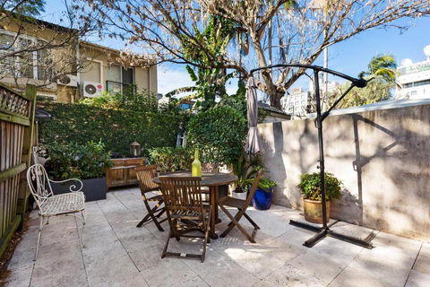 Pyrmont Self-Contained Terrace House (64 BUL) - Holiday Great Ocean Road 2