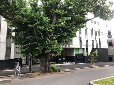 Q Squared Serviced Apartments - Holiday Great Ocean Road 0